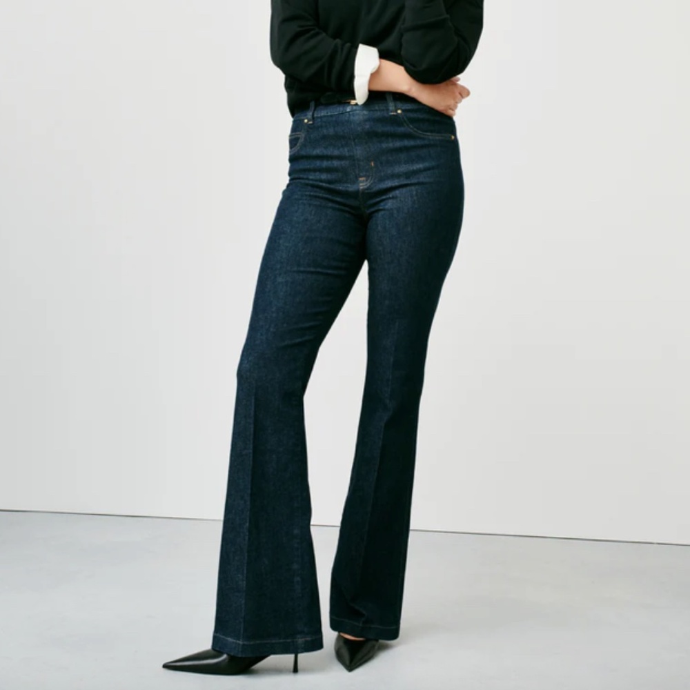 NWT SPANX EveryWear Flare Jeans Size XS Tall